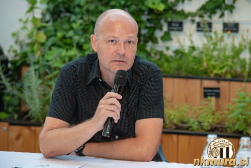 Poslovna konferenca Mure.