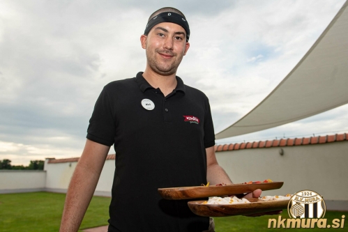 Poslovna konferenca je potekala v šunkarni Kodila v Nemčavcih.