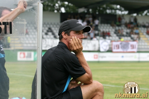 Trener West Hama Gianfranco Zola