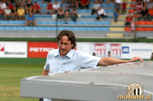 Muro je s klopi vodil Primož Gliha.