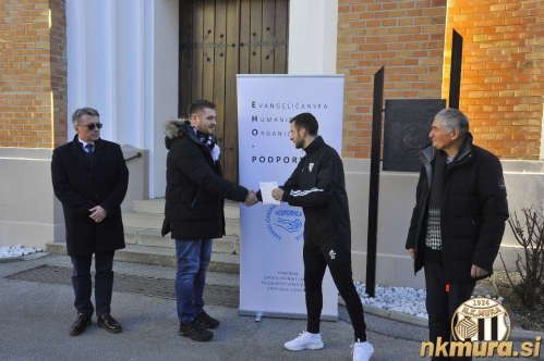 Od leve: Leon Novak (škof Evangeličanske cerkve v Sloveniji), Peter Andrejčak (predsednik EHO Podpornice) in Alen Kozar.
