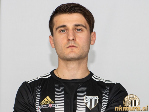 Nikola Petković je podpisal triletno pogodbo z Muro.