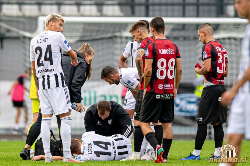 Nik Lorbek je po ostrem štartu obležal na tleh.