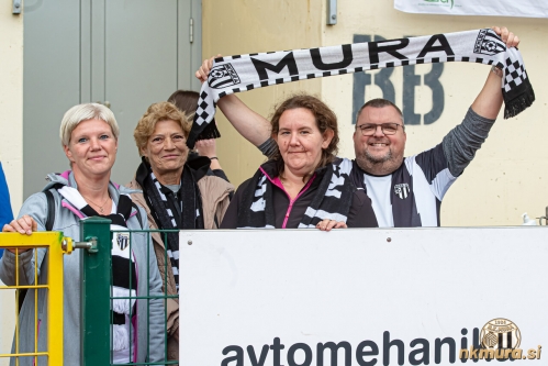 Pristaši Mure na tekmi v Domžalah.