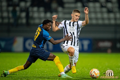 Amar Beganović in Bi Nene Junior Gbamble.