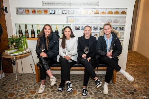 Tinkara Testen, Neli Hofman, Iva Kocijan in Lara Klopčič