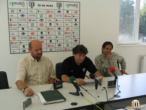 Ladislav Orban (direktor), Zlatko Gabor (športni direktor) in Franc Fridl (kapetan)