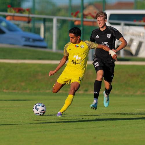 Utrinek z dvoboja med Muro in Kalbo iz Združenih arabskih emiratov.