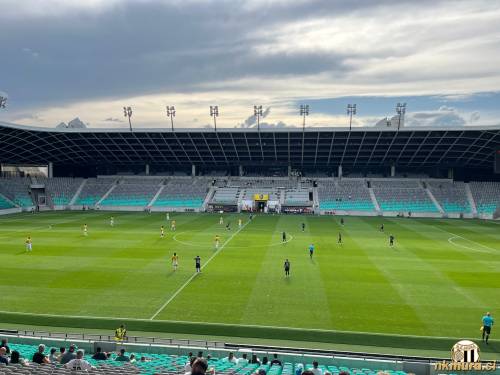 Utrinek s tekme med Bravom in Muro.