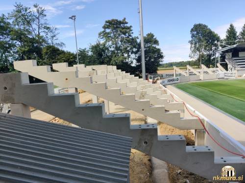 Gradnja tribun na Fazaneriji.