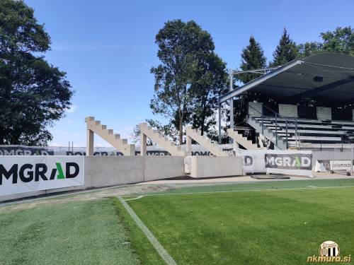 Gradnja tribun na Fazaneriji.