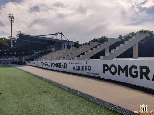 Gradnja tribun na Fazaneriji.