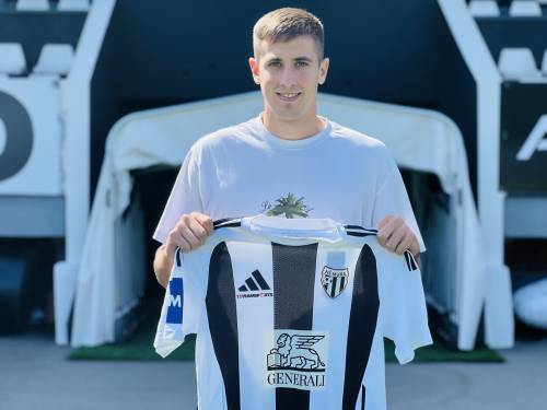 Marko Mrvaljević ob podpisu pogodbe leta 2025.