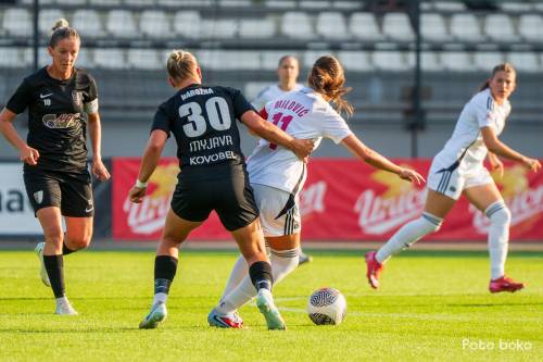 Zuzana Narožna in Ana Milović.