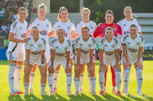 Začetna enajsterica Mure None. Stojijo od leve: Milović, Vindišar, L. Kos, Dolinar, Nemet, Orszewska. Čepijo: Vilčnik, Malakhova, Šoštarič Karič, Rakovec, Dasović Ravnik.