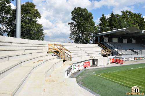 Severozahodna tribuna. Severozahodna tribuna.