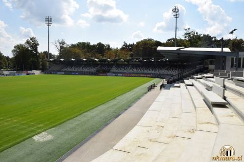 Severozahodna tribuna. Severozahodna tribuna.