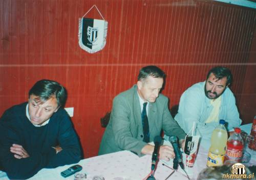 Od leve: Zlatko Kranjčar, Tugomir Frajman (predsednik Mure), Geza Farkaš (član UO).