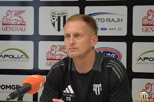 Trener Darjan Slavic.