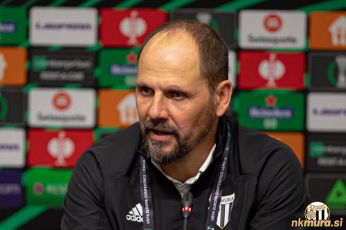 Ante Šimundža je novinarski konferenci (24. november 2025) pred tekmo Mura : Tottenham.