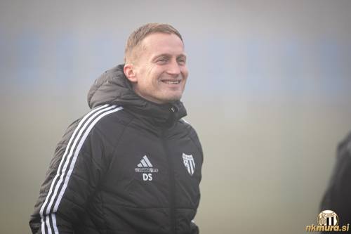 Trener Darjan Slavic.