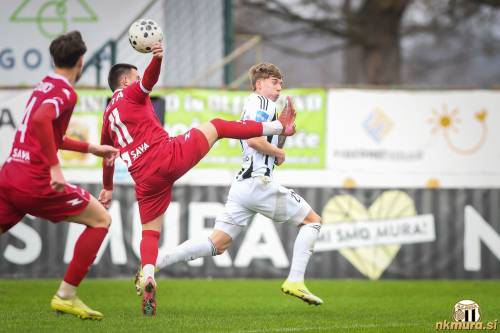 Behar Feta v dvoboju z Žanom Petrovičem.