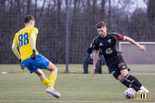 Žan Flis na tekmi proti Beltincem.