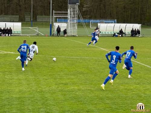 Mura : Slaven Belupo.