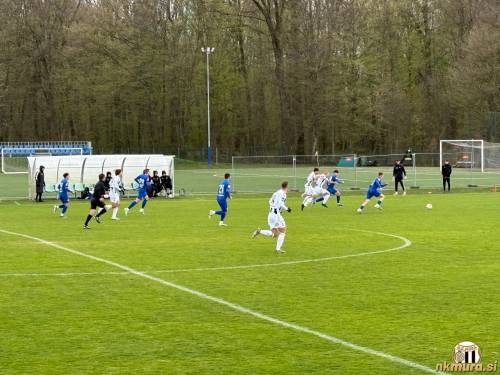 Mura : Slaven Belupo.