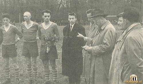 Nekdanji nogometaši: Kološa, Zelko, Babič, Cvetko (sekretar), Hoyer (predsednik), Koblencer.