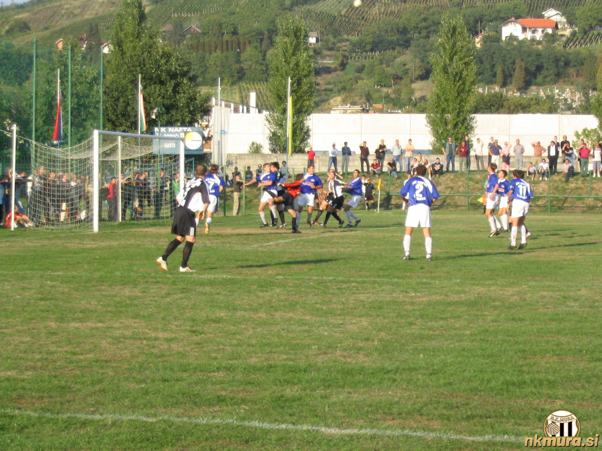 Pokalni dvoboj Nafte in Mure.