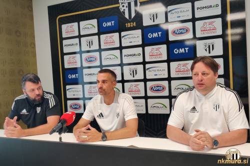 Od leve: Smiljan Kuhar (medijski predstavnik), Mitja Mörec (trener), Robert Kuzmič (predsednik).