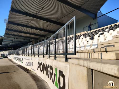Ograja na novi tribuni.