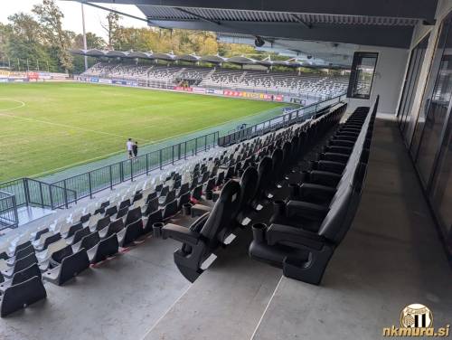 VIP sedeži.