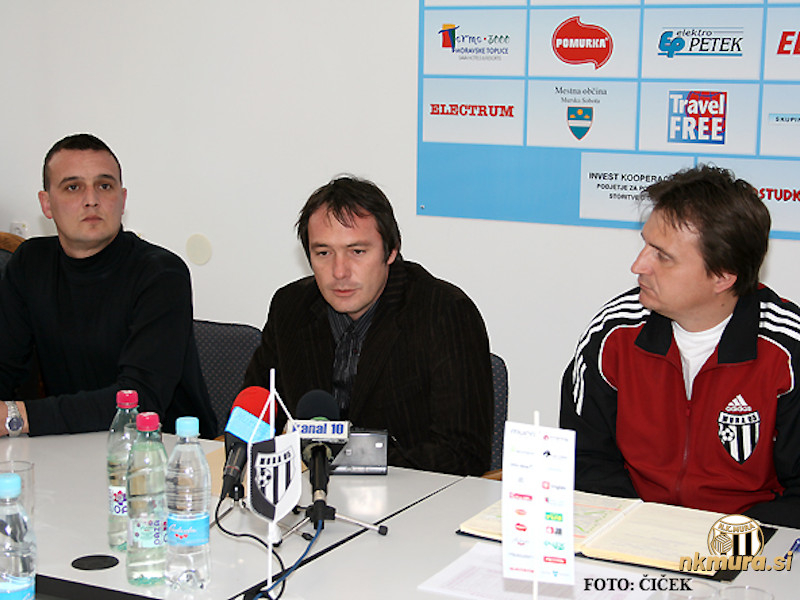 Goran Gutalj (športni direktor), Dejan Kološa (predsednik) in Edin Osmanović (trener).